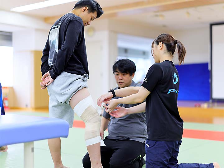 スポーツトレーナー